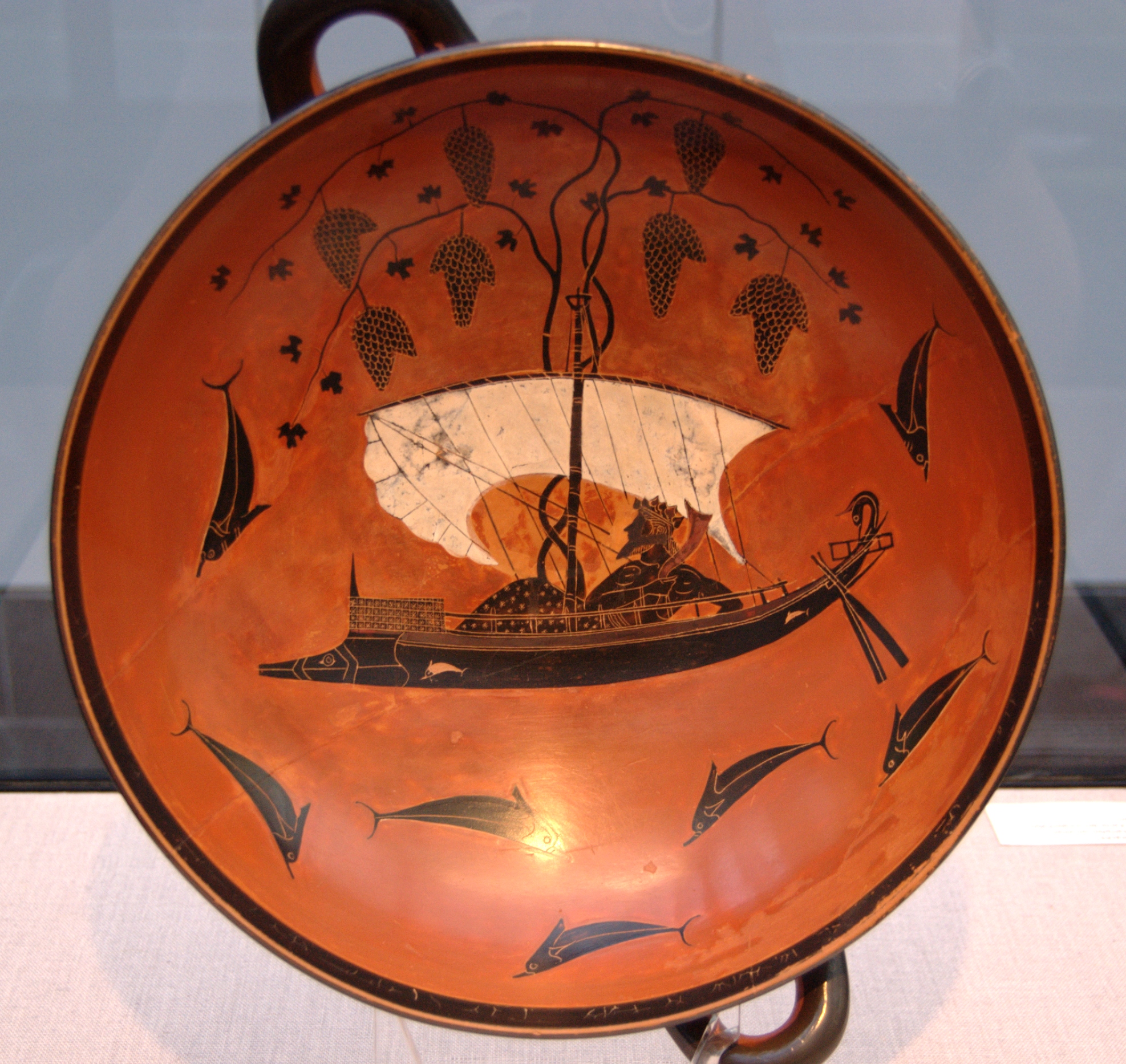 Exekias_Dionysos_Staatliche_Antikensammlungen_2044_n2